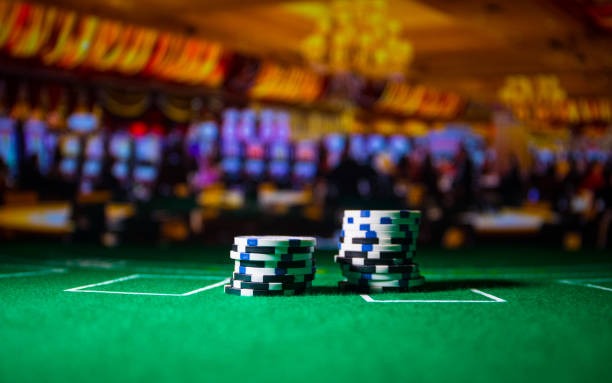 Sic Bo payout table showing all bet types and multipliers